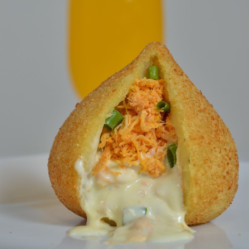 Coxinha de Calabresa C/ Requeijão Delicioli 400G - Mercado Parati - Compre  Online em Fazenda Rio Grande/PR